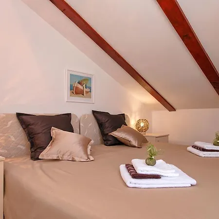 Duda Апартаменты Хвар